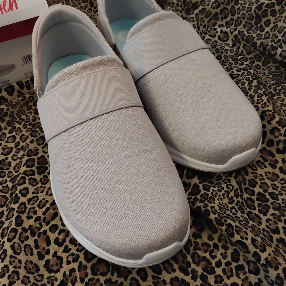 2458 Size 8W Ryka Faye Lt. Grey Life Style - Picture 2 of 8